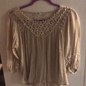 3/4 sleeve shirt